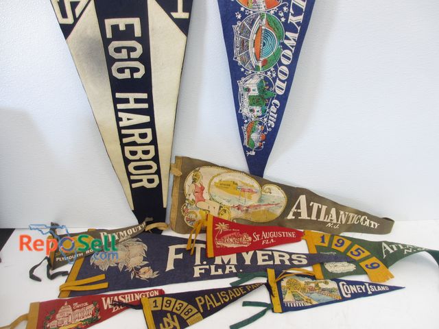 Lot 31-1296 - (10) Vintage Collectible Pennants
