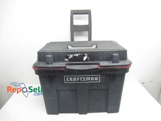 Lot 31-7103 - Craftsman Plastic Rolling Toolbox 23"x17"x18"