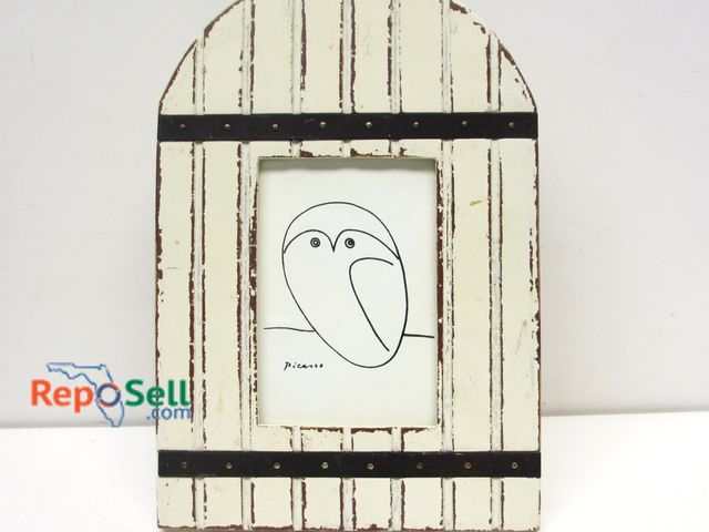 Lot 31-9267 - Framed Owl Print "Picasso"