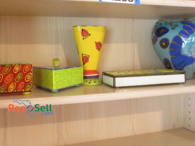 Lot 31-1284 - (5) Glass &amp; Ceramic Pcs: Jewelry Boxes w/Lids, Vase, etc. Tallest 7"