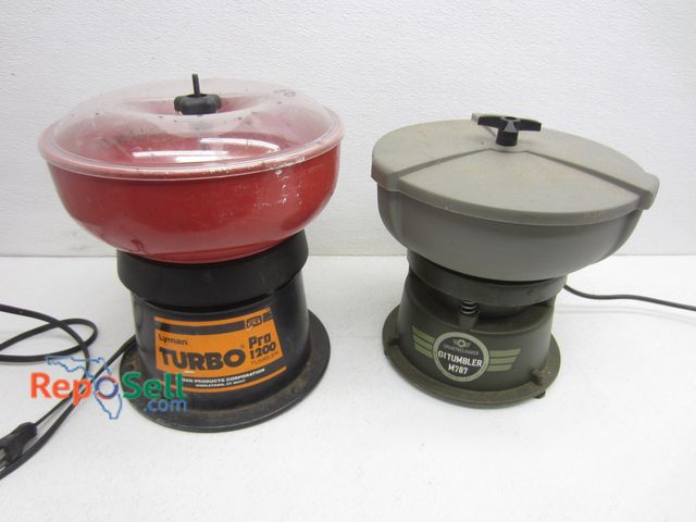 Lot 31-3358 - (2) Vibratory Tumblers - Both Power On