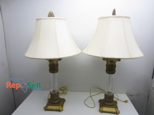 Lot 31-4218 - (2) Lamps w/Shades - Both Power On - Approx 38"H