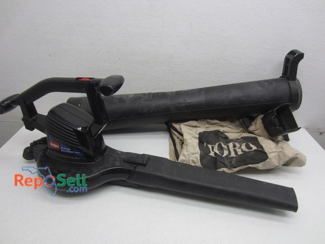 Lot 31-8409 - Toro Blower/Mulcher Powers On #51618