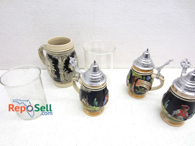 Lot 31-6119 - (4) Beer Steins And (2) Glass Beakers