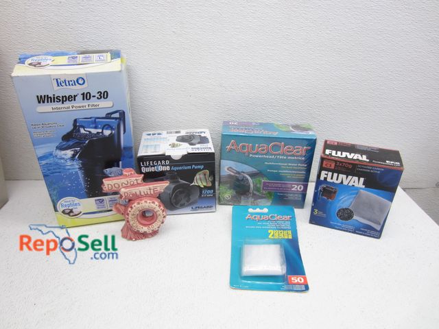 Lot 31-4206 - Lot of Aquarium Supplies: Various Pumps, Filters, etc.