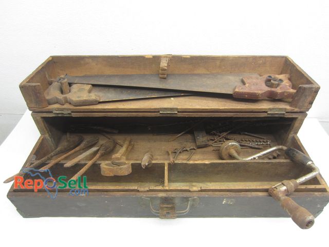 Lot 31-8552 - Vintage Wood Toolbox With Tools: Saws, Hand Drill, Drill Bits, Screwdrivers etc