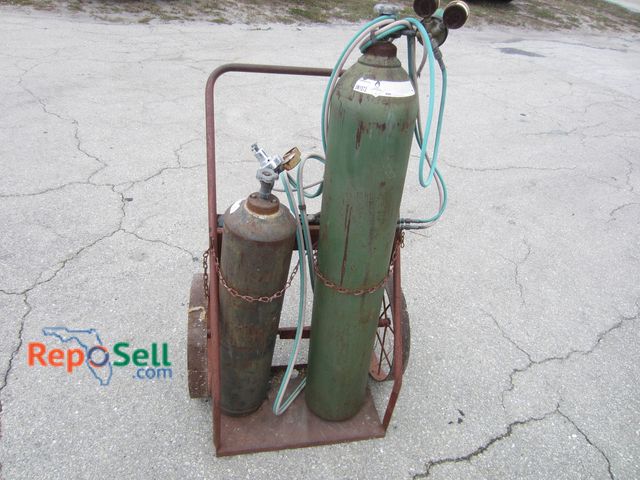 Lot 31-3339 - Oxy Acetylene  Torch Kit with Cart