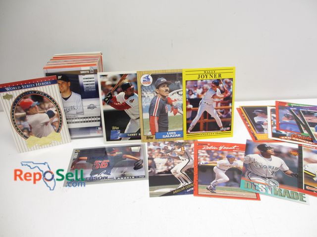 Lot 31-6020 - Baseball card lot, approx (150): Most are 1980's early 1990's - Bonilla, Hernandez, Joyner, Salazar,...