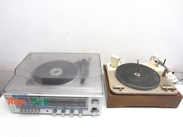 Lot 31-6199 - (2) Vintage Record Players: Gerrard And Soundesign - Both Power On