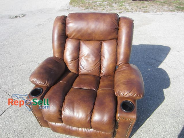 Lot 31-2448 - Massage Chair Recliner With Controls 40"Hx43"W - Power On And Operates