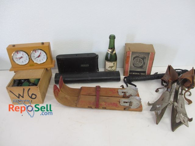 Lot 31-1291 - Vintage Assorted Collectibles