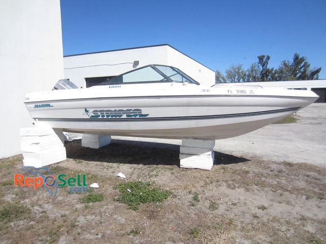 Lot 31-6294 - 1995 20' Seaswirl Striper 2000 Boat With Mariner 115 Motor #FL 3180 JC, With Clean FL Title, Engine ...