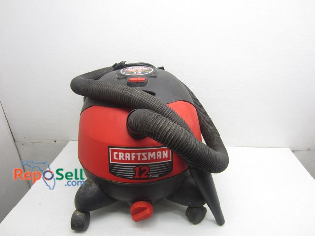 Lot 31-4202 - Craftsman 12 Gallon Shop Vac - Powers On