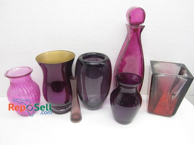Lot 31-1215 - Lot of (7) Glassware, Vases, Decor, etc
