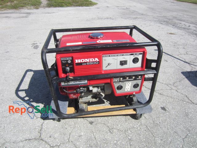 Lot 31-7582 - Honda #EB6500 Generator, 27x21x29"H - Has Compression