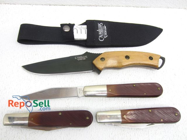 Lot 31-4476 - (4) Camillus Knives: (1) Fixed w/Sheath, (3) Folding