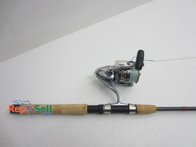 Lot 31-6272 - Rod and Dyna Spin Reel SH4000