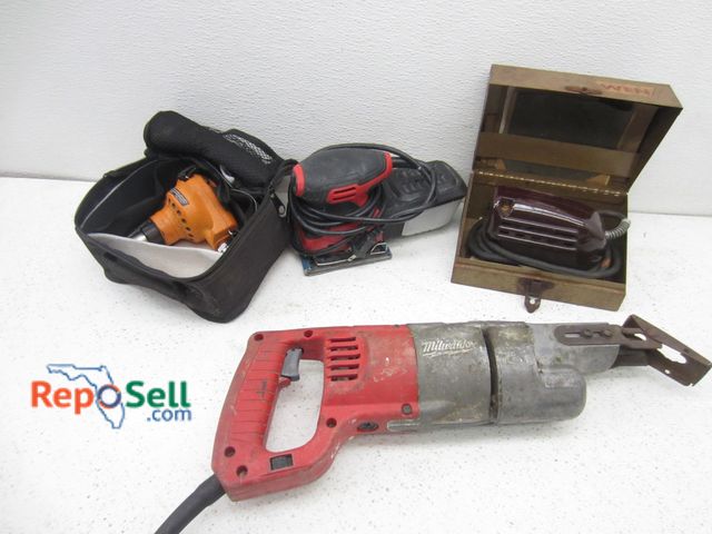 Lot 31-9493 - (4) corded tools, all power on:  palm nailer, palm sanders, sawzall