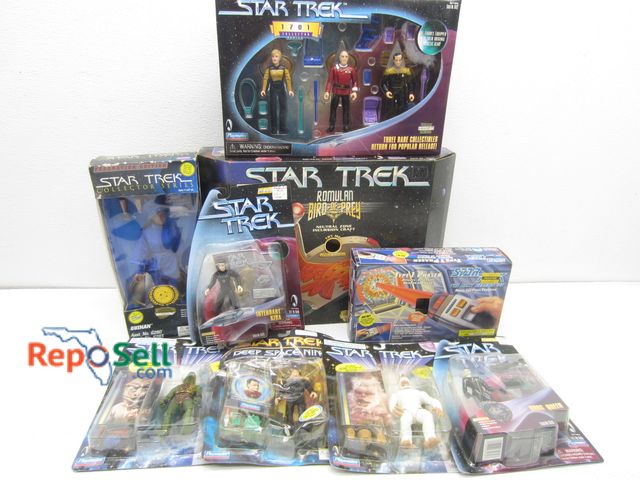 Lot 31-7299 - (9) Star Trek Toys - Sealed