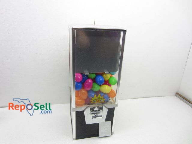 Lot 31-4427 - Coin Operation Machine w/Key, 10"x24"