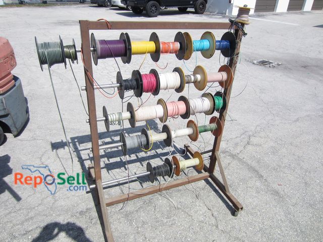 Lot 31-5194 - Metal Rolling Rack with Wire Rolls - 40" x 52 x 36