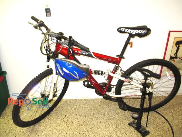 Lot 31-1087 - Mongoose Hatchet Mountain Bike with Pump, Helmet, Lock