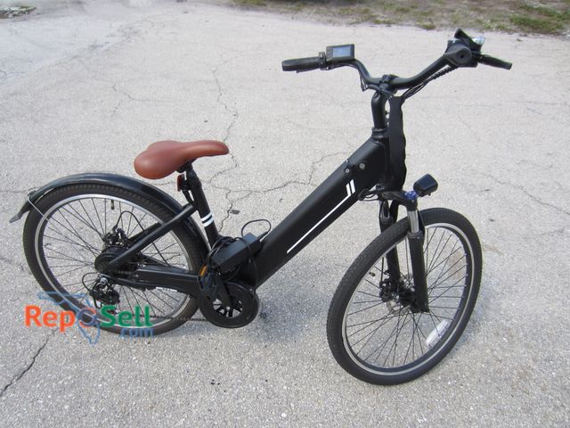 Lot 31-9056 - 42v E-bike Electric Bicycle; Tested, Powered on, Charger Included - Has Bent Front Wheel
