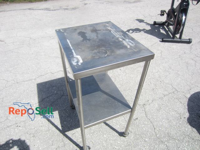 Lot 31-7071 - Wilson Stainless Steel Rolling Table, 20x16x34"H