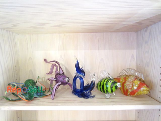Lot 31-1279 - (5) Blown Glass Sea Life: Octopus, Fish, etc.