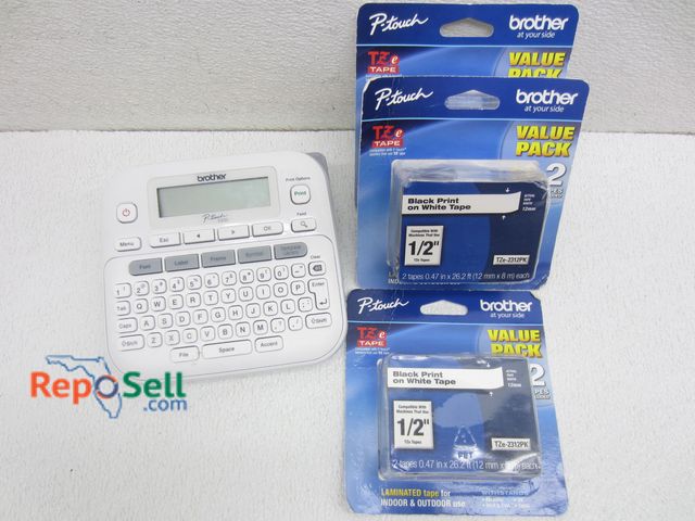 Lot 31-1087 - P-Touch D220 Label Maker &amp; (3) New 2-Packs of Laminated Tape - Powers On/No Power Cord