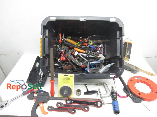 Lot 31-6190 - Lot Of Hand Tools: Sockets, Screwdrivers, Wire Strippers etc