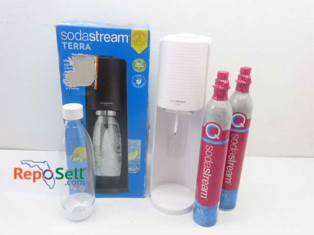 Lot 31-9212 - Terra Soda Stream - Includes (2) Quick Connect Cylinders &amp; (1) Bottle