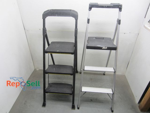 Lot 31-2483 - (2) Folding Step Stools