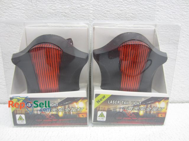 Lot 31-4105 - (15) New Laser Bicycle LED Taillights with Batteries, Mount, 7 Modes, Lights Bike Path