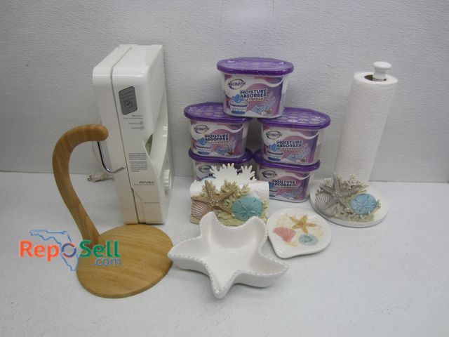 Lot 31-7322 - Kitchen Lot: Meat Slicer (Powers On), (5) Moisture Absorbers, Coastal Themed Paper Towel &amp; Napki...