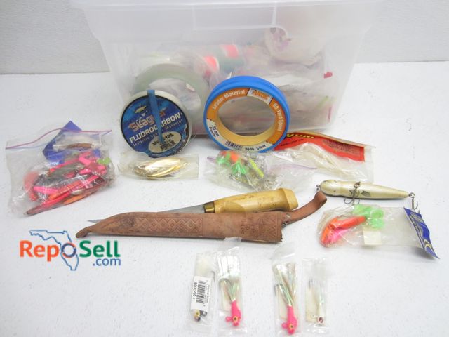 Lot 31-5238 - Lot of Fishing Tackle, Filet Knife
