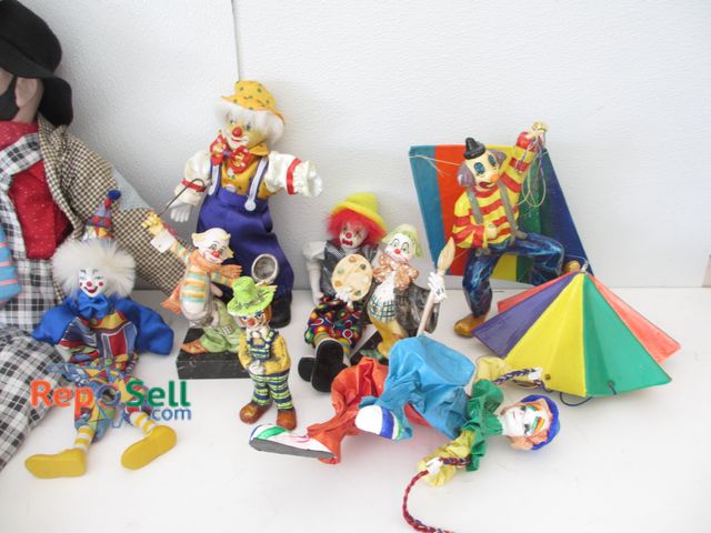 Lot 31-1151 - Lot Of Collectable Clowns And (1) Mobile: Some Porcelain/Ceramic