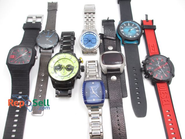 Lot 31-1020 - (8) Watches (running when tested): (3) Fossil, (2) Diesel, Steiger, etc.
