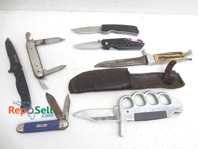 Lot 31-6289 - (7) Knives And (1) Sheath: CRKT, Dakota, Meyerco etc