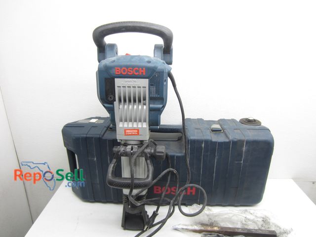 Lot 31-2348 - Like New Bosch GSH-16 Professional Elect Jack Hammer Powers On - Bits, Heavy Duty Rolling Case - Low...
