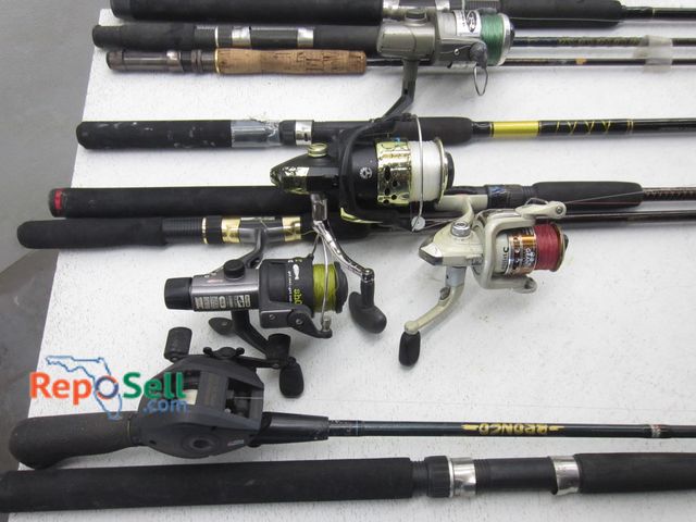 Lot 31-9313 - (8) Fishing rods and (5) reels: Abu Garcia, Quantum, Granite, etc.