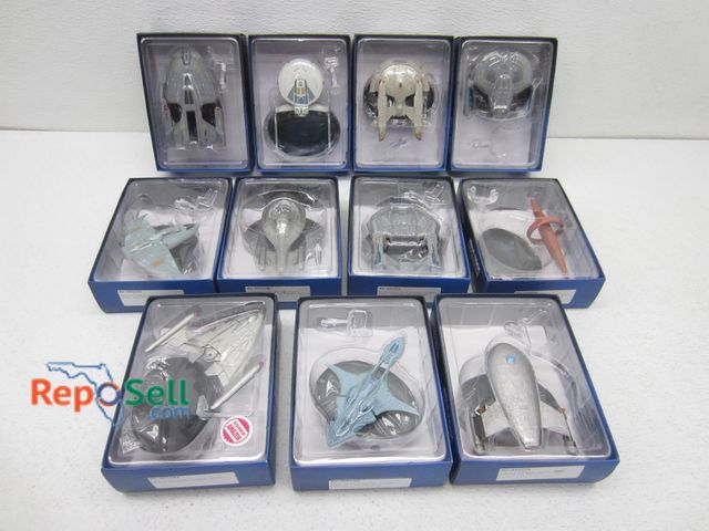 Lot 31-9197 - (11) New In Box Star Trek Enterprise Vehicles: USS Voyager, Bajoran Troop Transport, USS Budapest et...