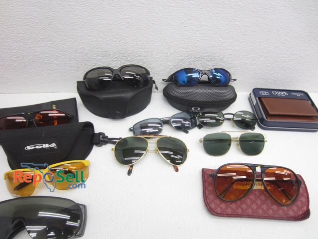 Lot 31-7270 - Lot Of (10) Sunglasses And Chaps Wallet: Oakley, Bolle, Ambervision etc