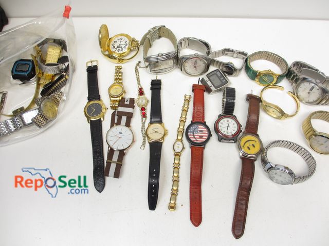 Lot 31-1005 - (30) Watches: Movado, Fossil, Swiss Army, Tourneau, Timex, etc. - Some Need Batteries/Repair, Some R...