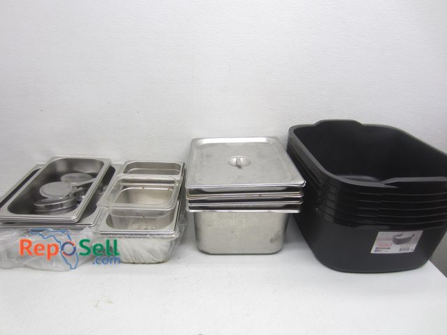 Lot 31-7142 - (6) 18qt Dish Totes &amp; Various Restaurant/Catering Pans, etc. - Some Appear New