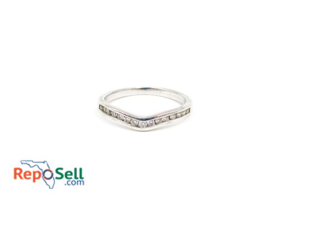 Lot 31-4008 - 14K White Gold Diamond True Romance Wedding Band Size 5 - 1.70g total - .15 cttw - Includes Receipt