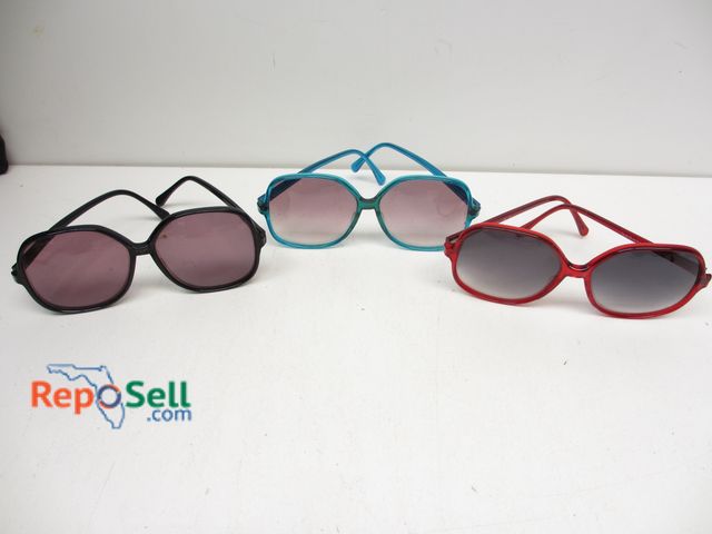 Lot 31-1516 - (3) Women's Sunglasses with Cases: (2) are Stamped Hutton - No COA