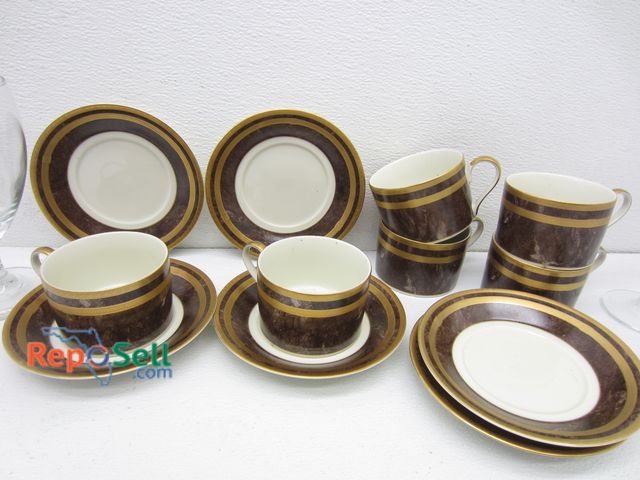 Lot 31-8605 - Mikasa Fine China: (6) Plates, (6) Cups, (9) Assorted Glassware
