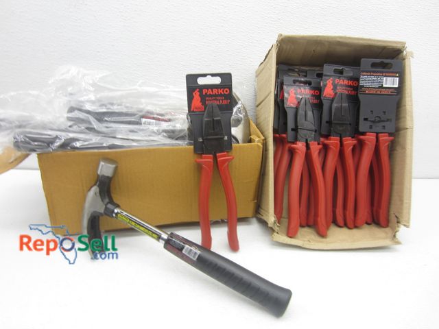 Lot 31-4559 - (10) Linesman Pliers &amp; (10) Hammers - All New