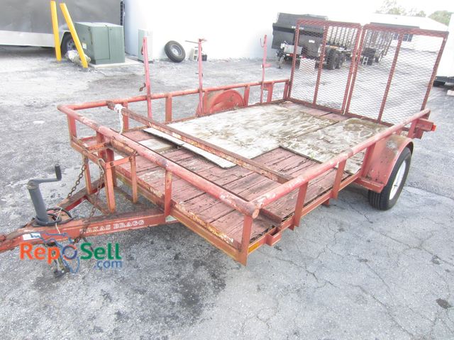 Lot 31-9425 - Texas Bragg Trailer, Sold With Bill Of Sale, 182" Long. Trailer Bed 148" L x 82.5" W. Gate 50" L x 8...